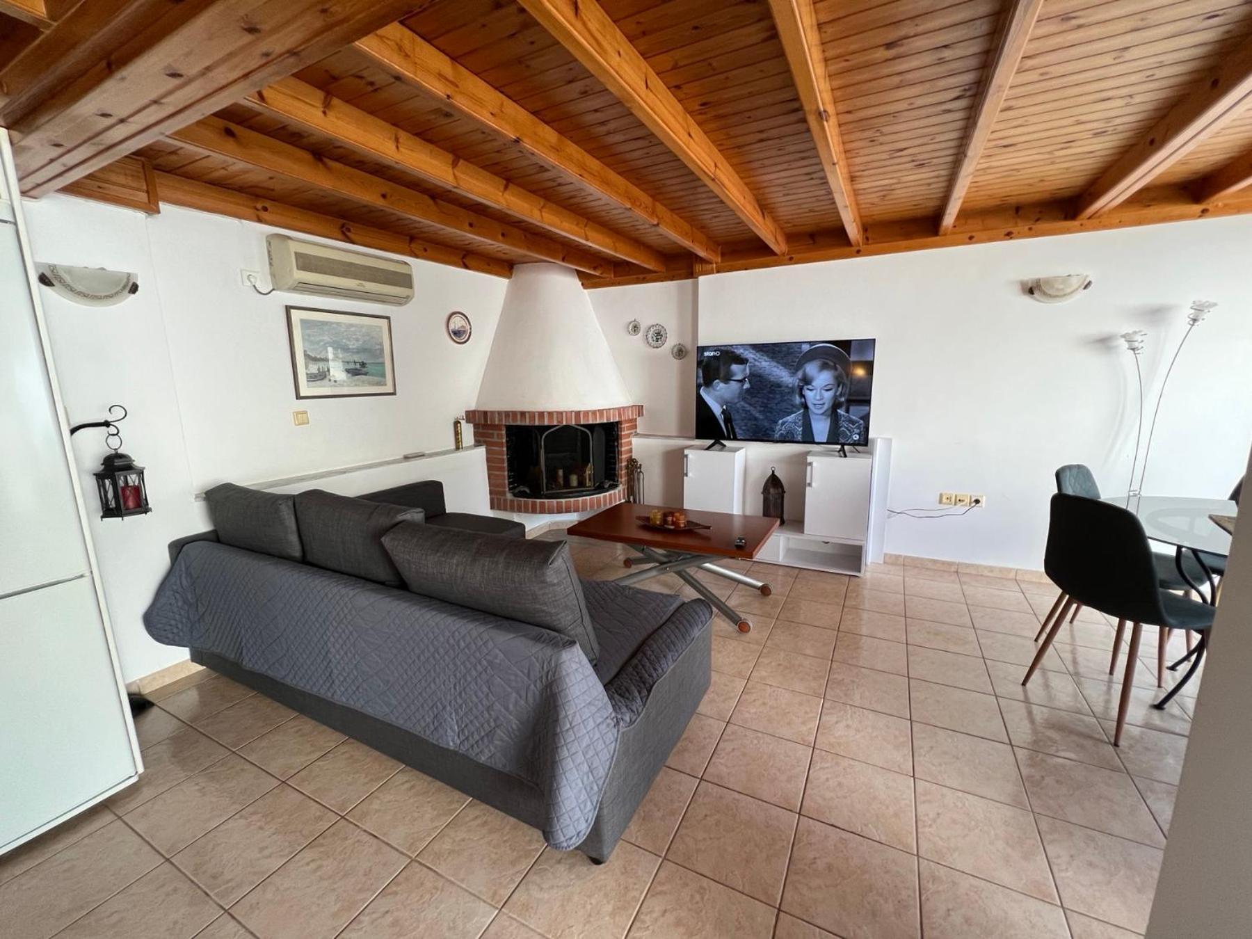 Casa Di Mare Villa Лутраки Екстериор снимка